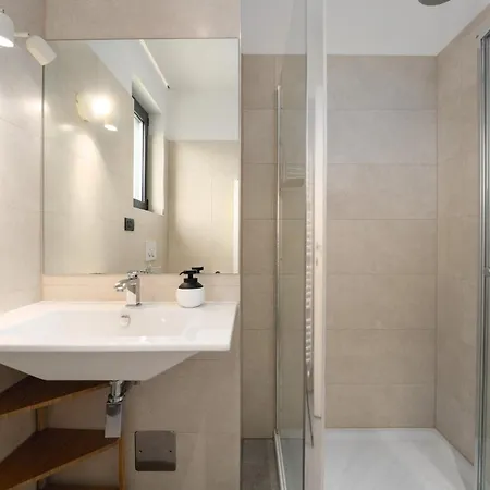 Villa Anni For 10 People In With Heated Pool, Sea View & Kids And Playground Poreč