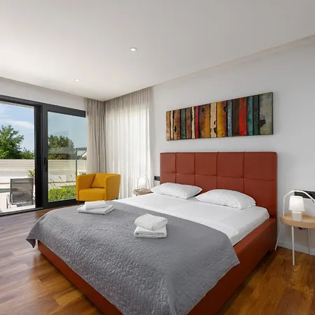 Villa Anni For 10 People In With Heated Pool, Sea View & Kids And Playground Porec