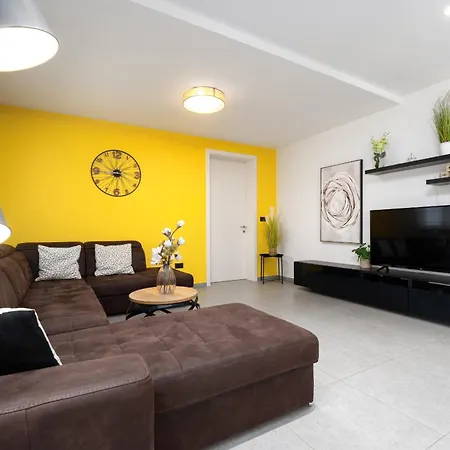 Anni For 10 People In With Heated Pool, Sea View & Kids And Playground Villa